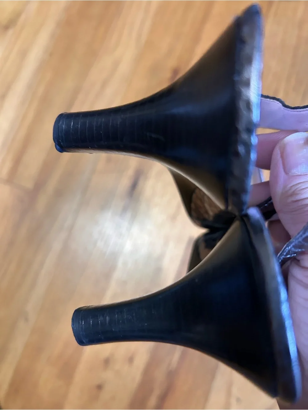 Talbots Metallic Sling Back Peep Toe Leather Wedge Sandal Croc Embossed Sz 8.5B